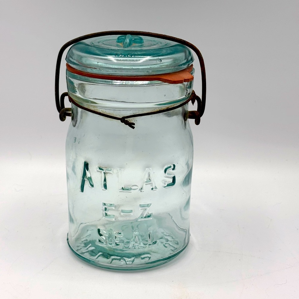 Vintage Atlas E-Z Seal Glass Jar